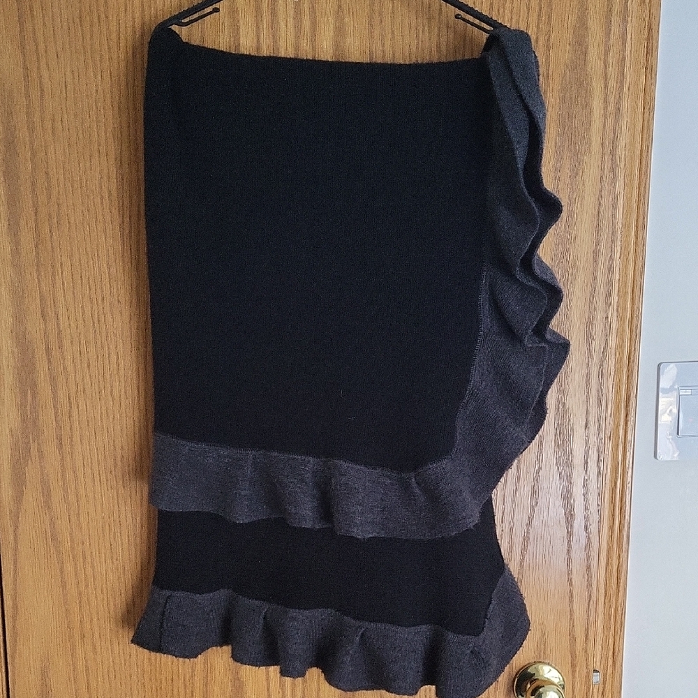 Elegant Black and Gray Ruffle CAPE